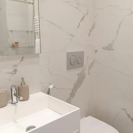Apulialux Seaview Prestige Apt / Jacuzzi + Parking 公寓